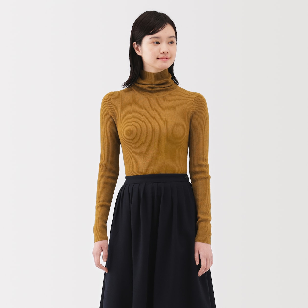 婦人　洗えるウールハイゲージリブタートルネックセーター