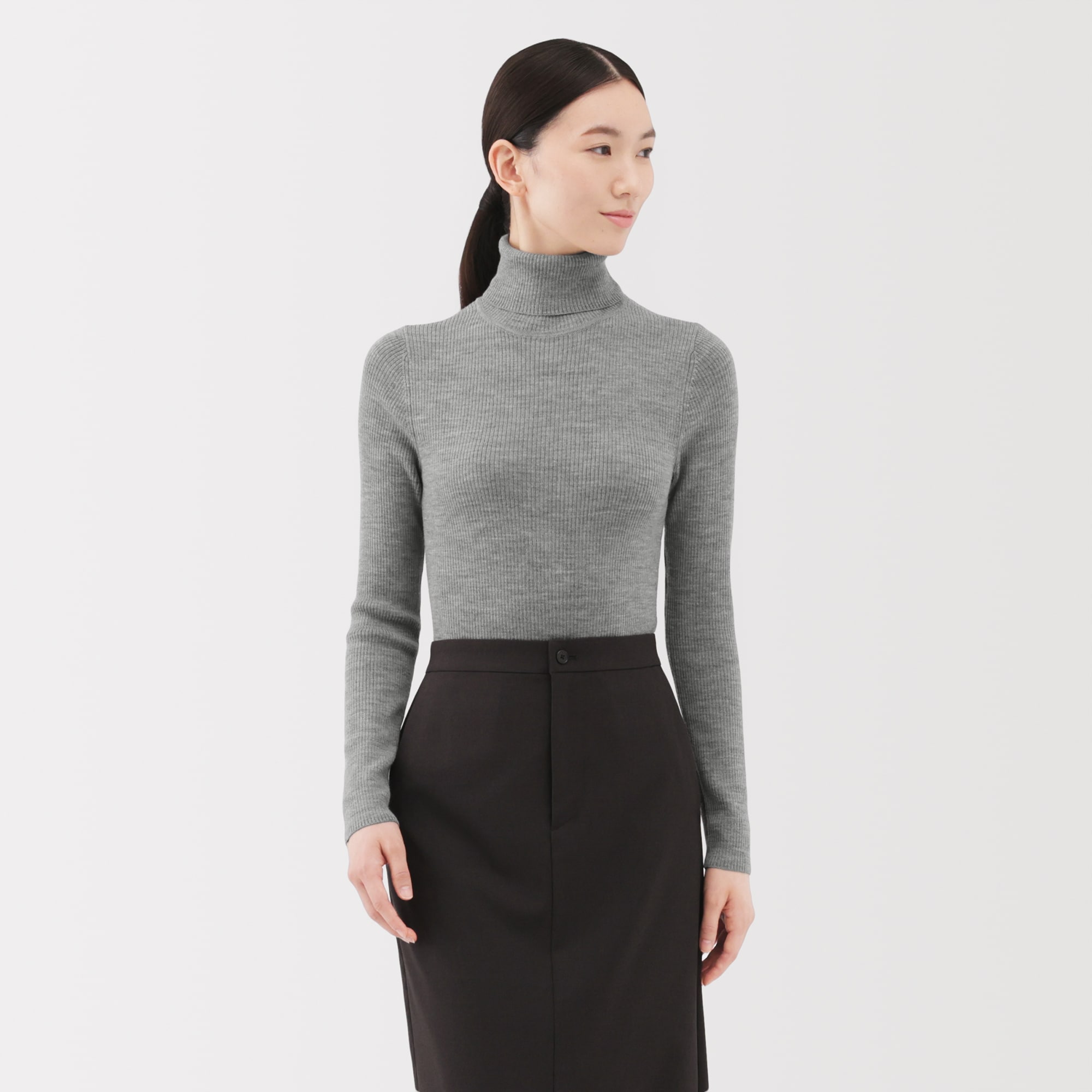 婦人　洗えるウールハイゲージリブタートルネックセーター