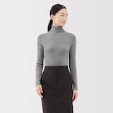 婦人　洗えるウールハイゲージリブタートルネックセーター