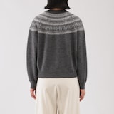 婦人　アンデスウールを使ったジャカード編みセーター