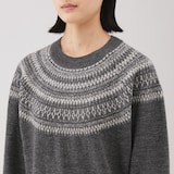 婦人　アンデスウールを使ったジャカード編みセーター