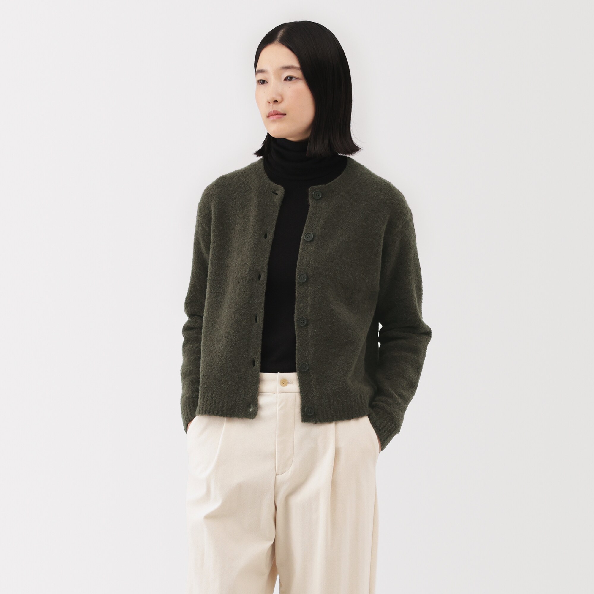 婦人　ウール混ブークレクルーネックカーディガン