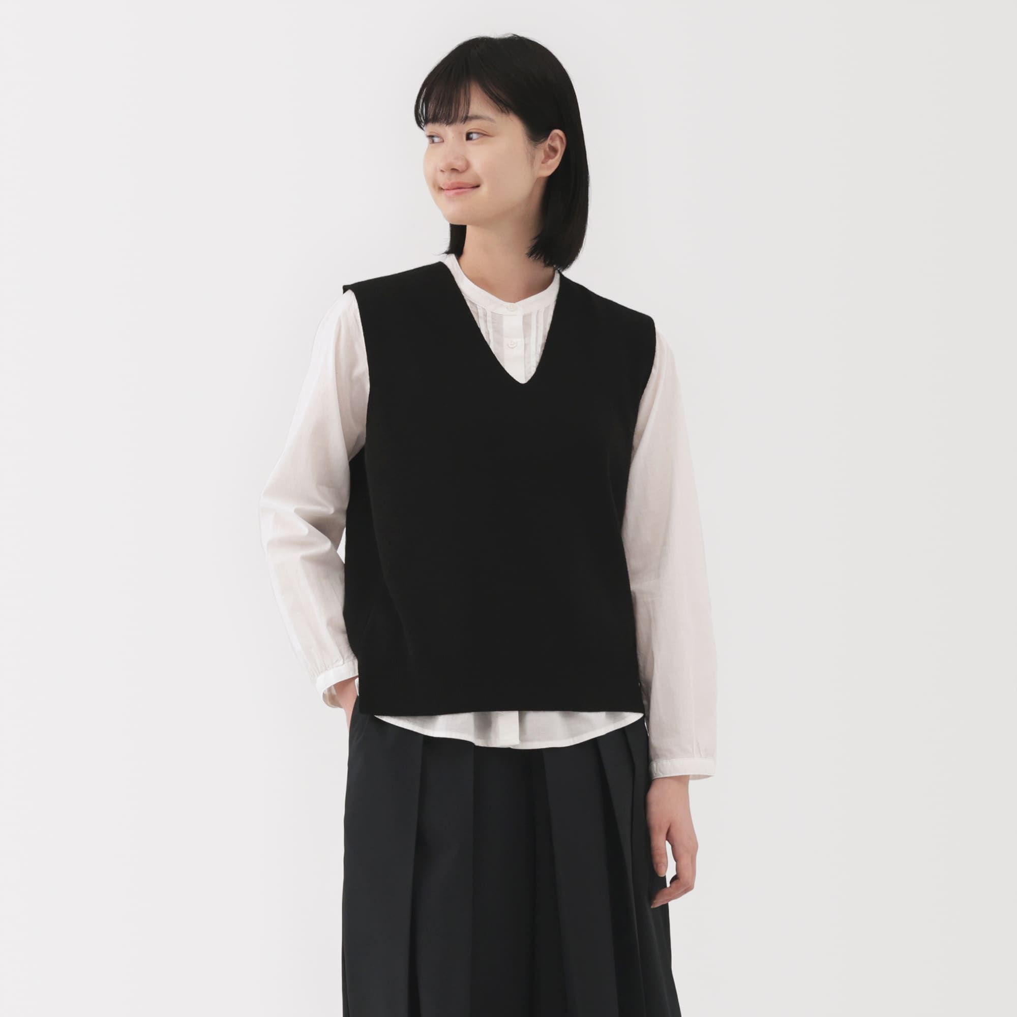 婦人　洗えるミラノリブ編みベスト