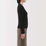 婦人　なめらかリブ編みＶネックカーディガン