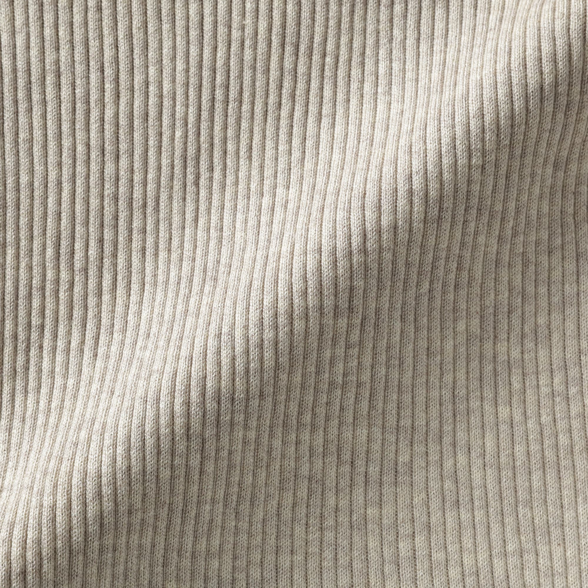 婦人　なめらかリブ編みＶネックカーディガン