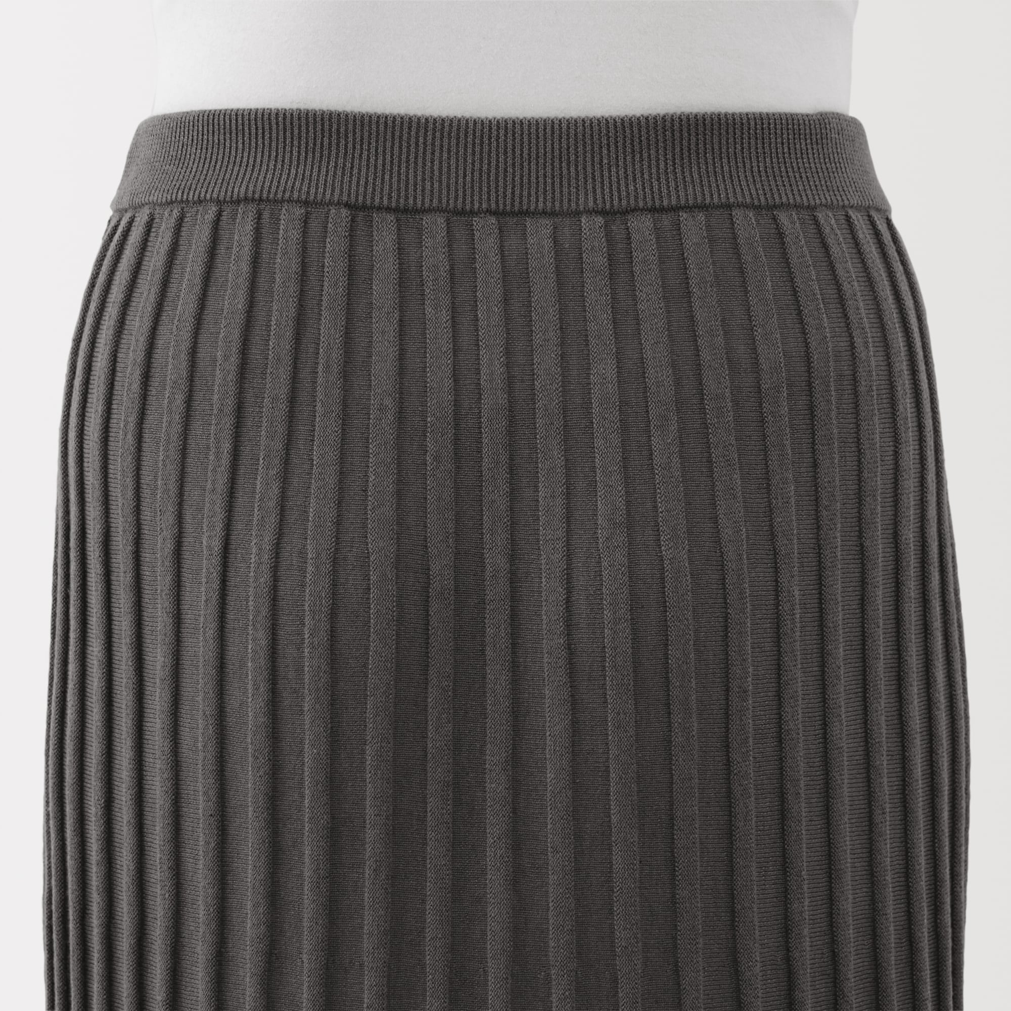 婦人　なめらかニットフレアスカート