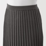 婦人　なめらかニットフレアスカート