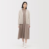 婦人　洗えるウールミドルゲージＶネックカーディガン