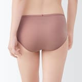 婦人　なめらかミディショーツ