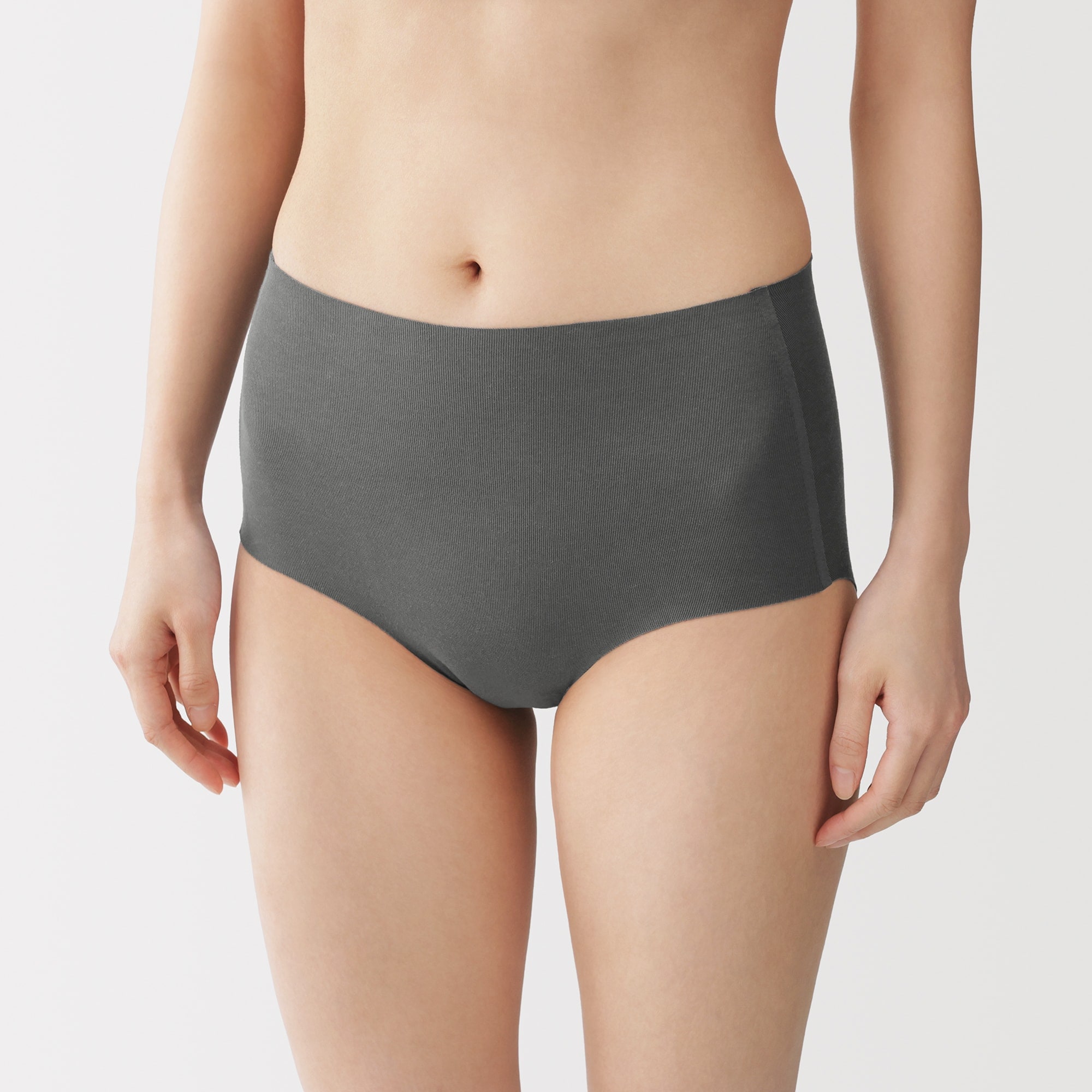 婦人　どこにも縫い目がないハイライズショーツ