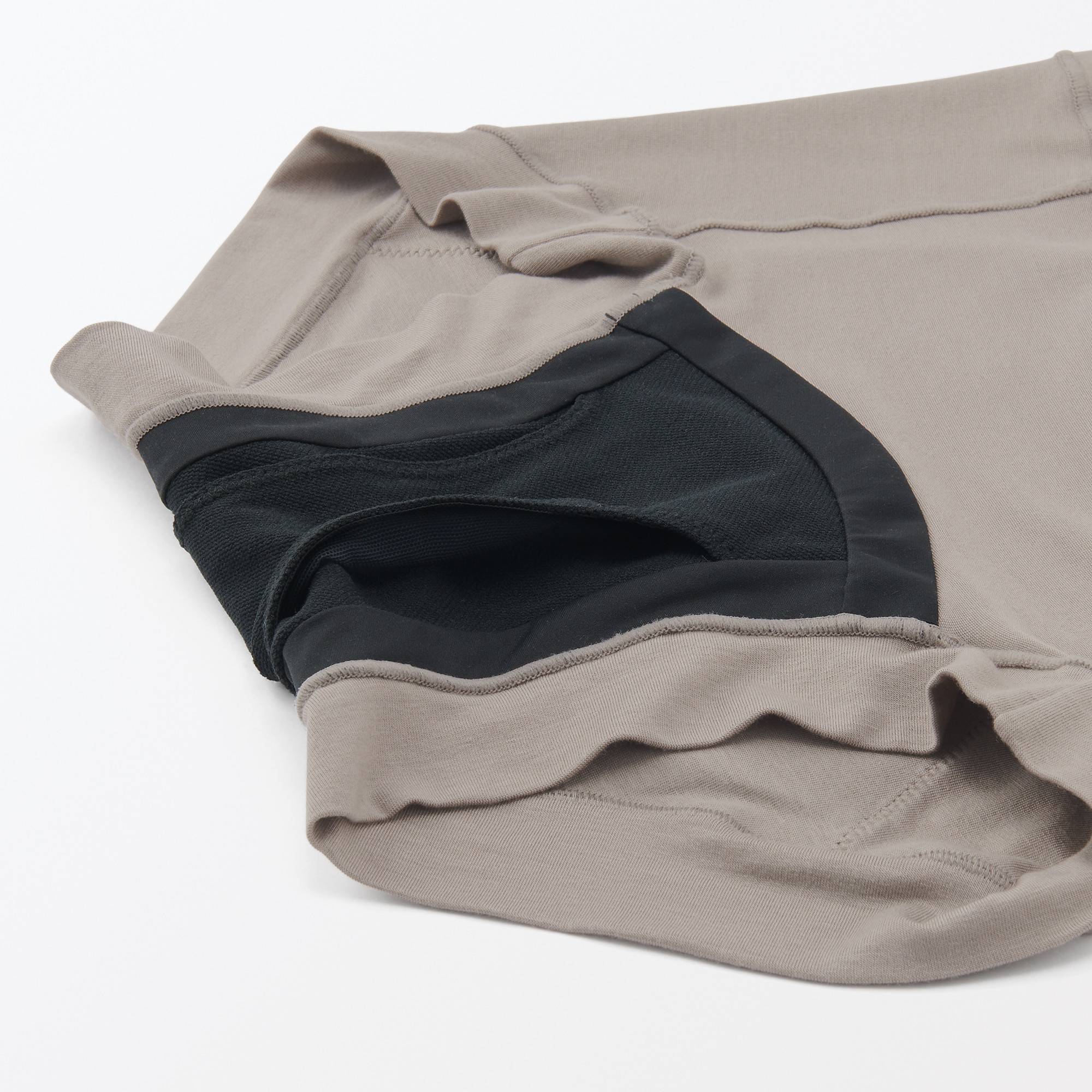 婦人　なめらか伝い漏れ軽減吸水サニタリーショーツ