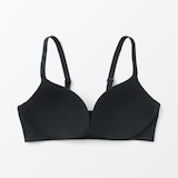 婦人　ノンワイヤーモールド　ホックのないブラジャー