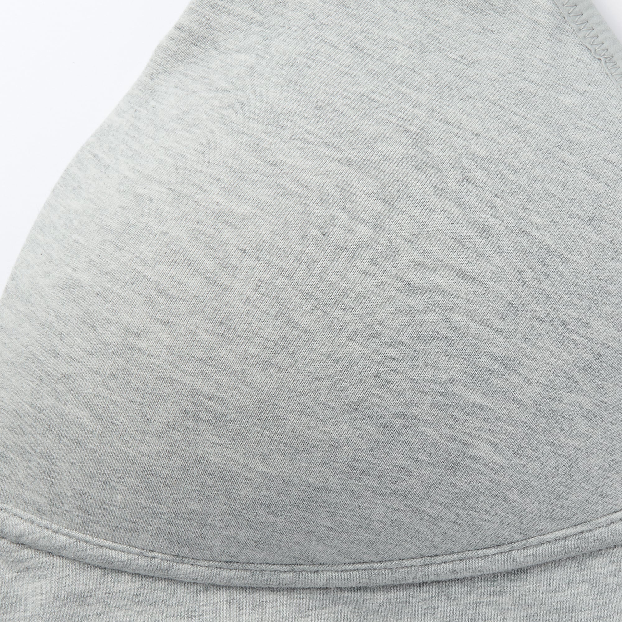 婦人　ノンワイヤープランジブラジャー