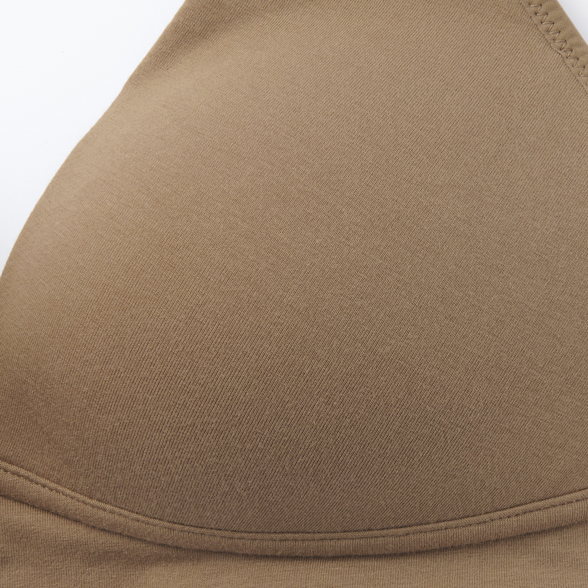 婦人　ノンワイヤープランジブラジャー