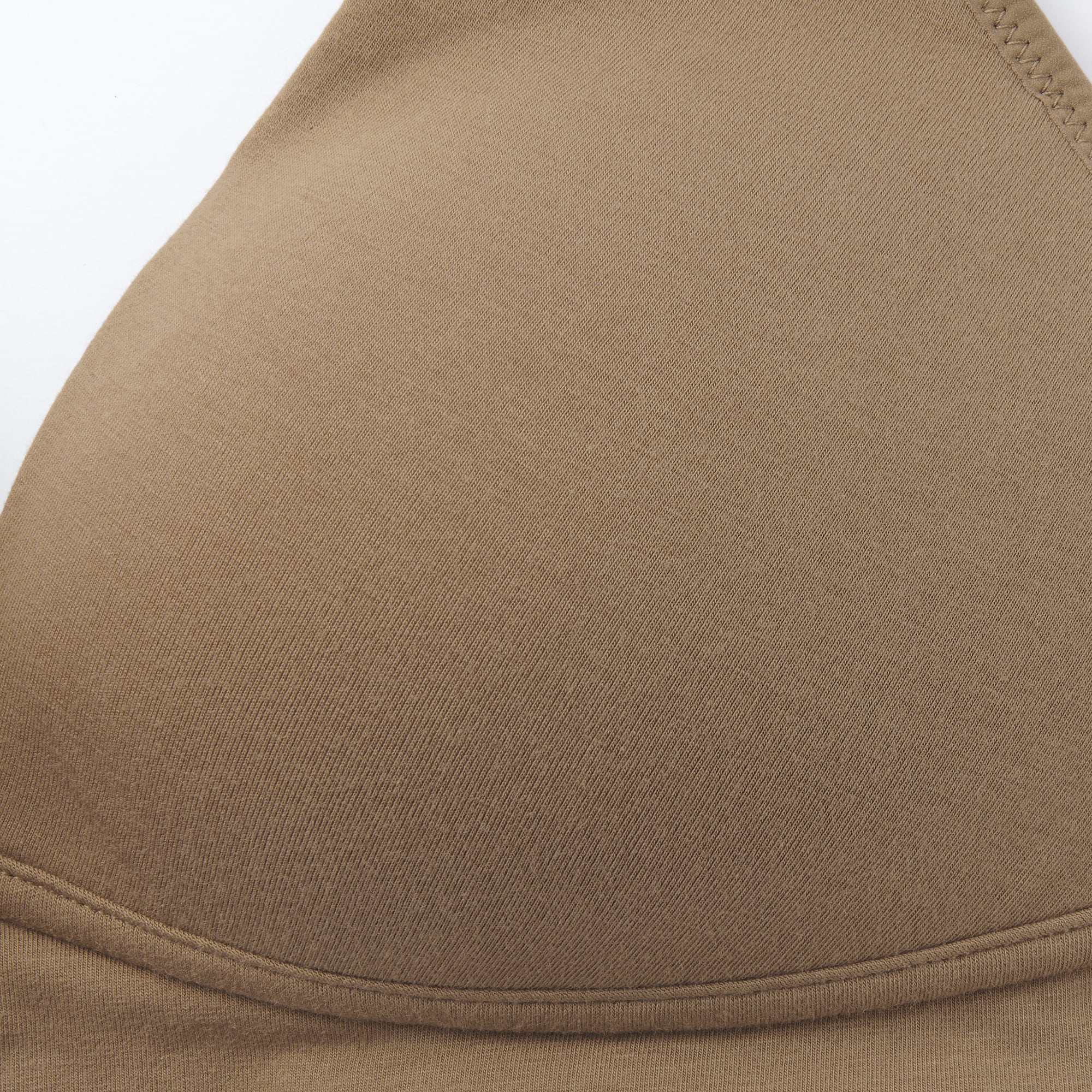 婦人　ノンワイヤープランジブラジャー