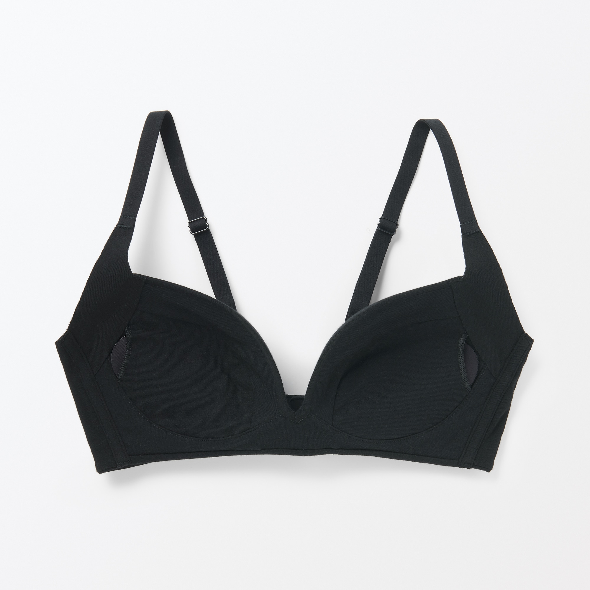 婦人　ノンワイヤー胸の形を整えるブラジャー　プラスサイズ