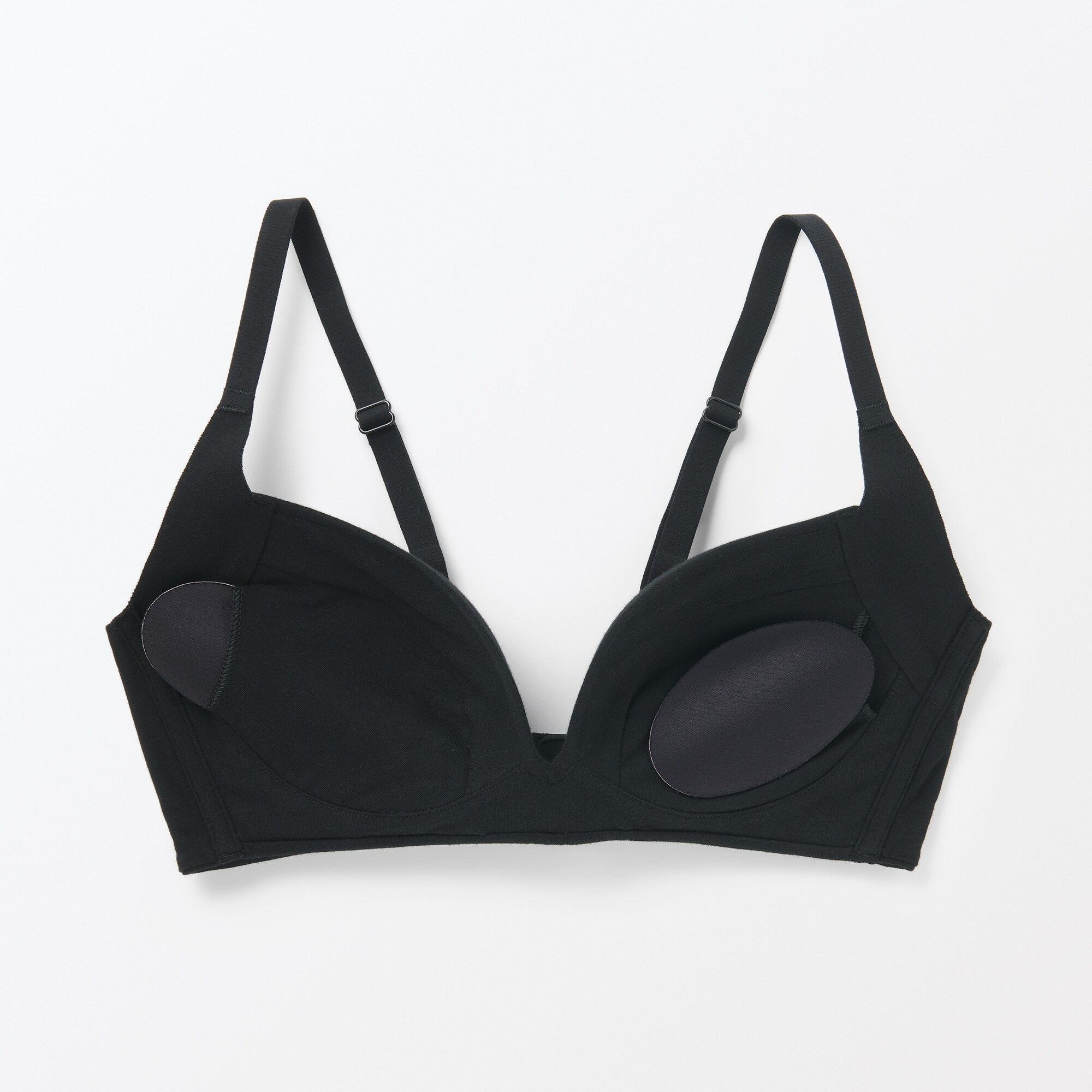 婦人　ノンワイヤー胸の形を整えるブラジャー　プラスサイズ