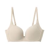 婦人　ノンワイヤー胸の形を整えるブラジャー　プラスサイズ