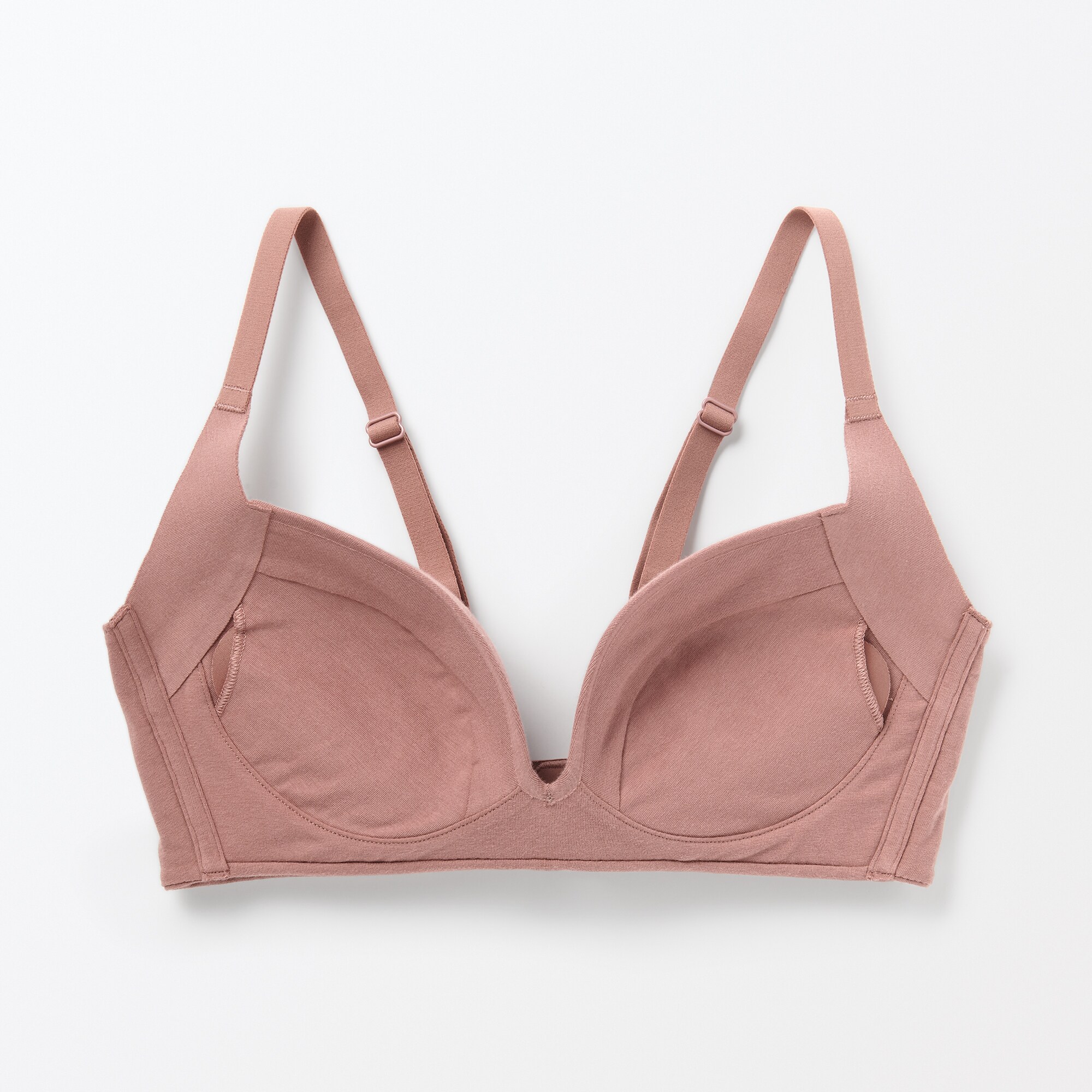 婦人　ノンワイヤー胸の形を整えるブラジャー　プラスサイズ