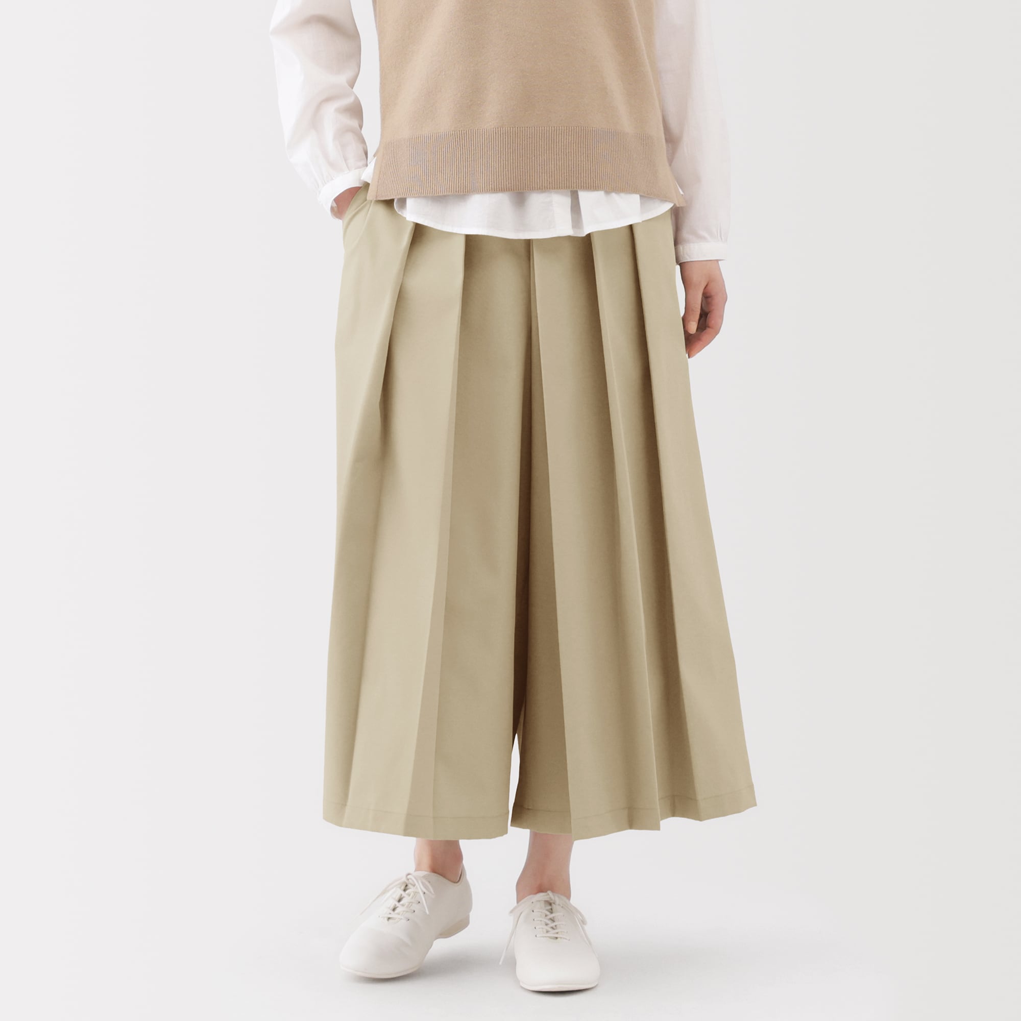 無印良品 袴パンツ ブラック/ベージュ 無印良品の和テック服】コスパ抜群のモード服、はかまパンツ