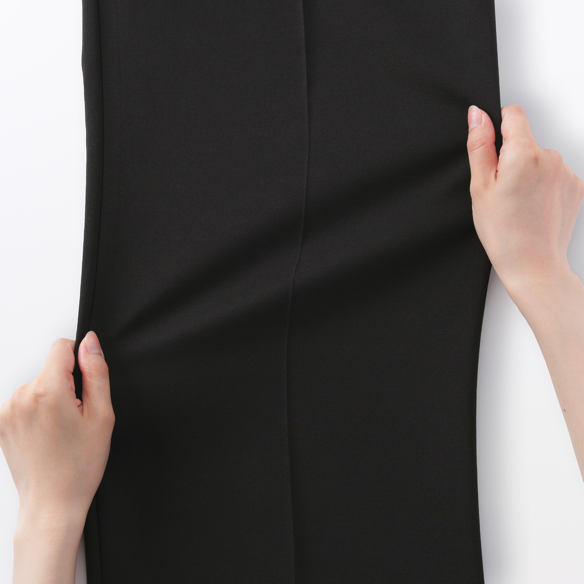 婦人　撥水ストレッチ　タックストレートパンツ