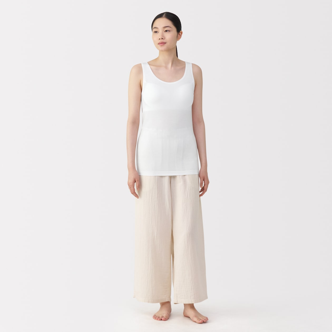 婦人　なめらかブラタンクトップ
