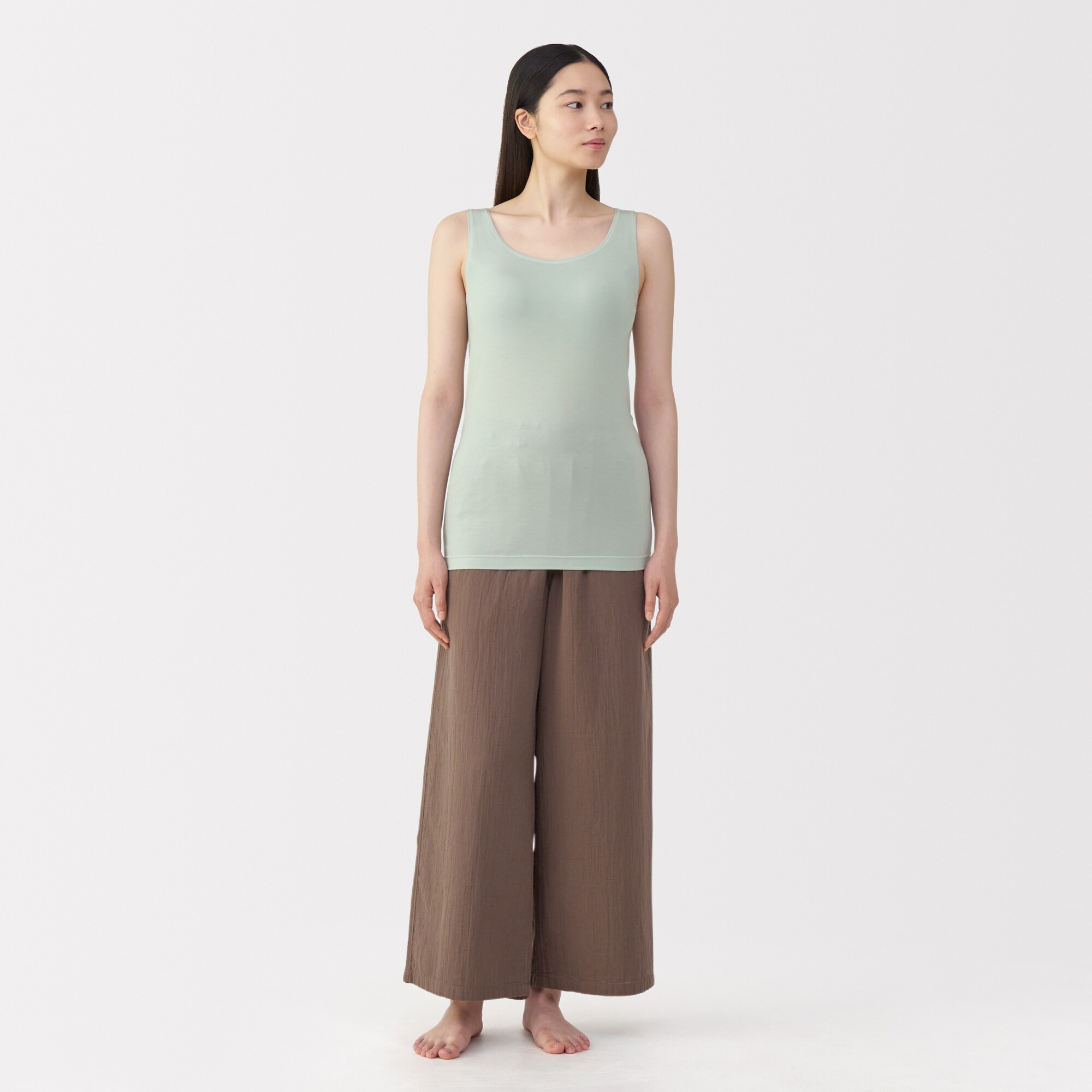 婦人　なめらかブラタンクトップ