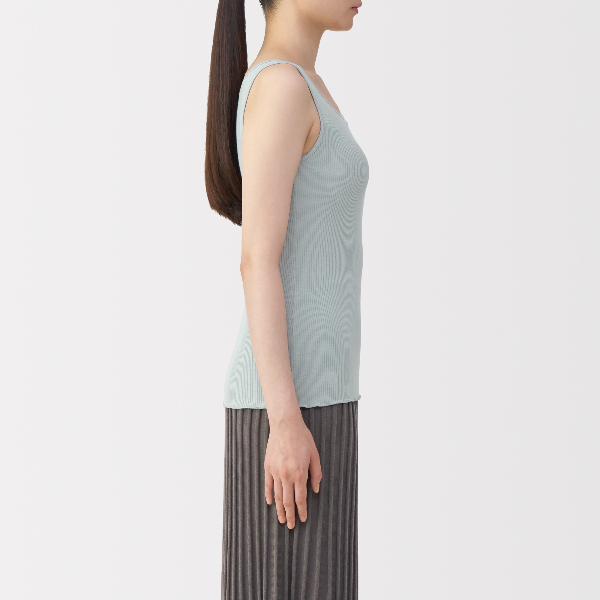 婦人　なめらかリブブラタンクトップ