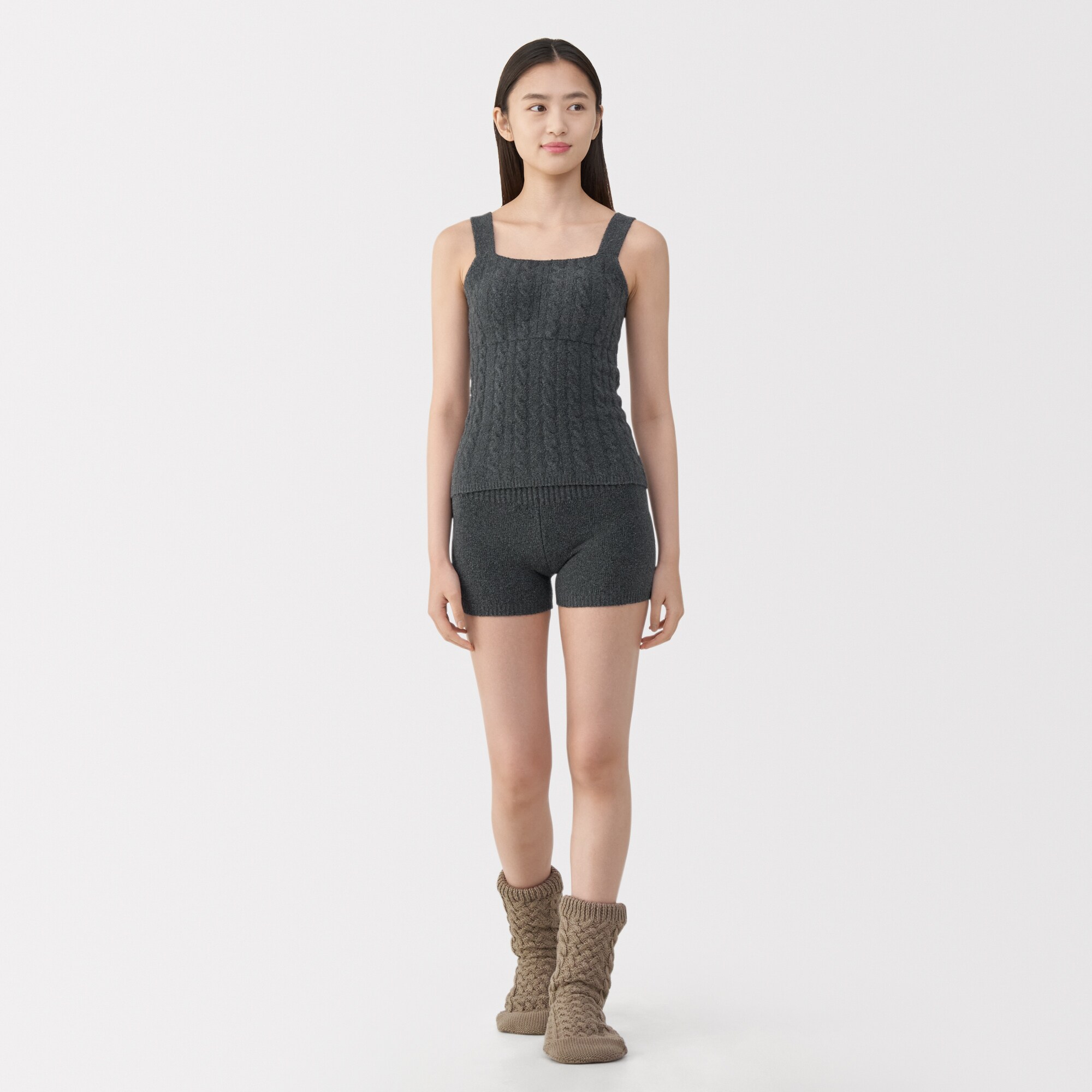 婦人　コットン混もこもこニットブラタンクトップ　ケーブル柄