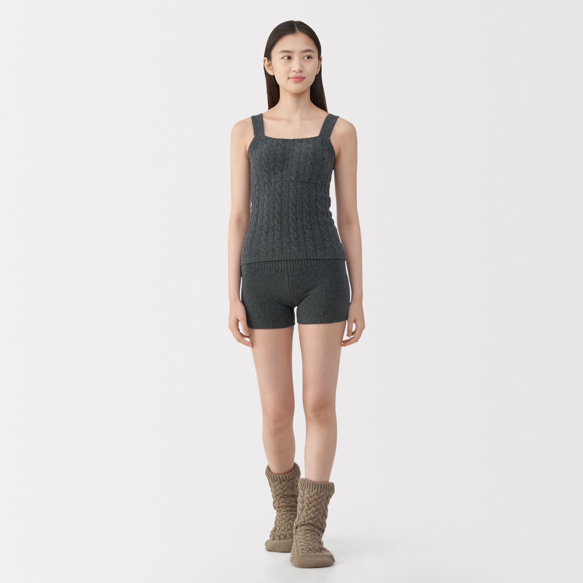 婦人　コットン混もこもこニットブラタンクトップ　ケーブル柄