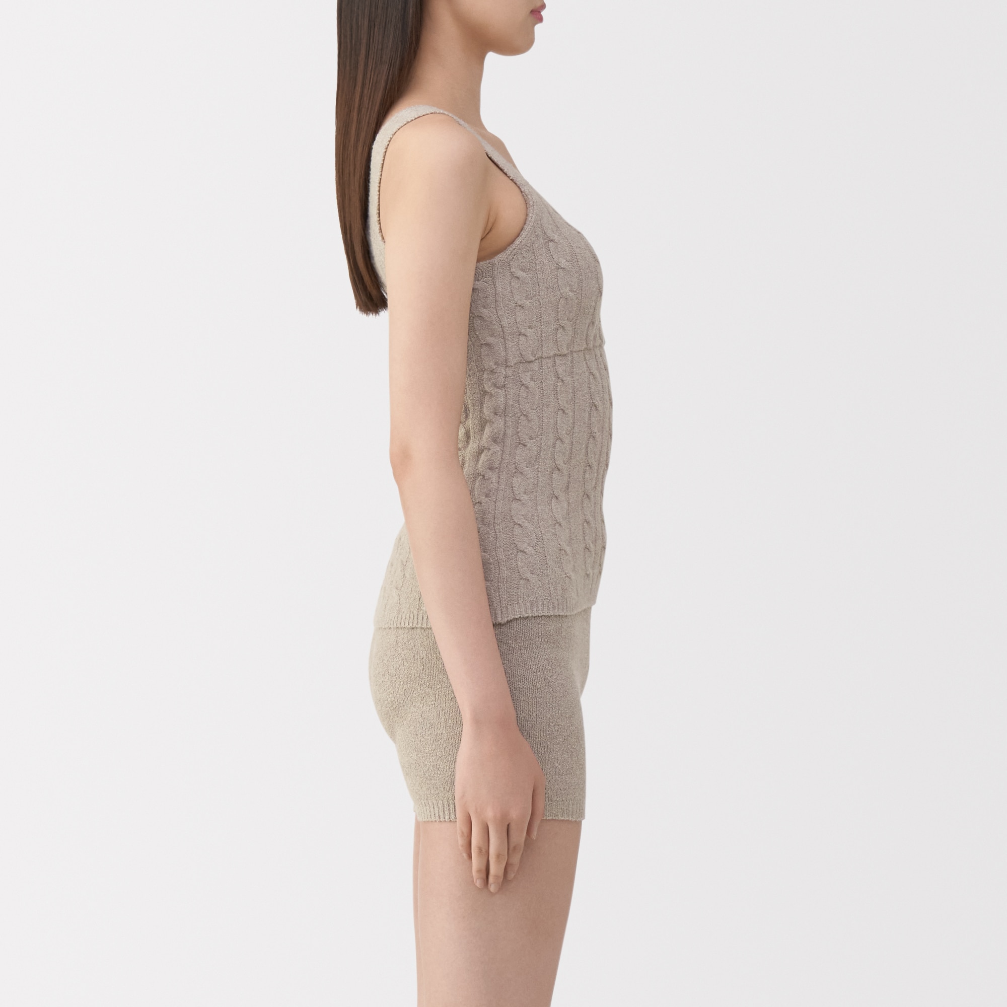 婦人　コットン混もこもこニットブラタンクトップ　ケーブル柄