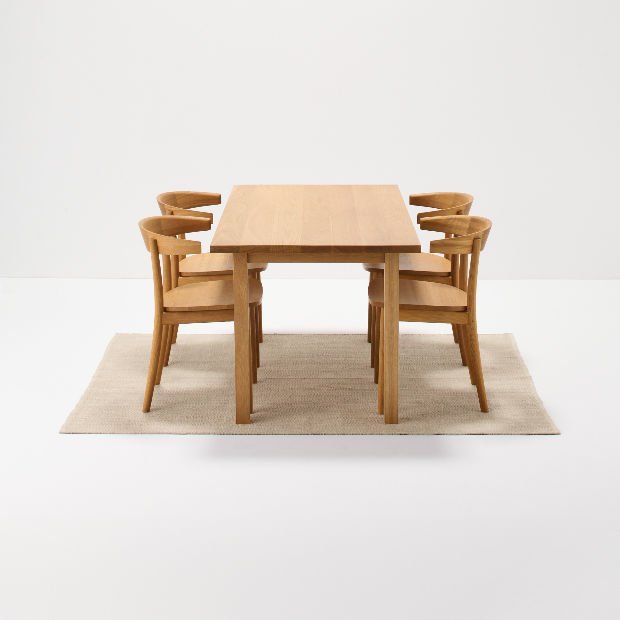 綿　手織りラグ　１４０×１９５ｃｍ