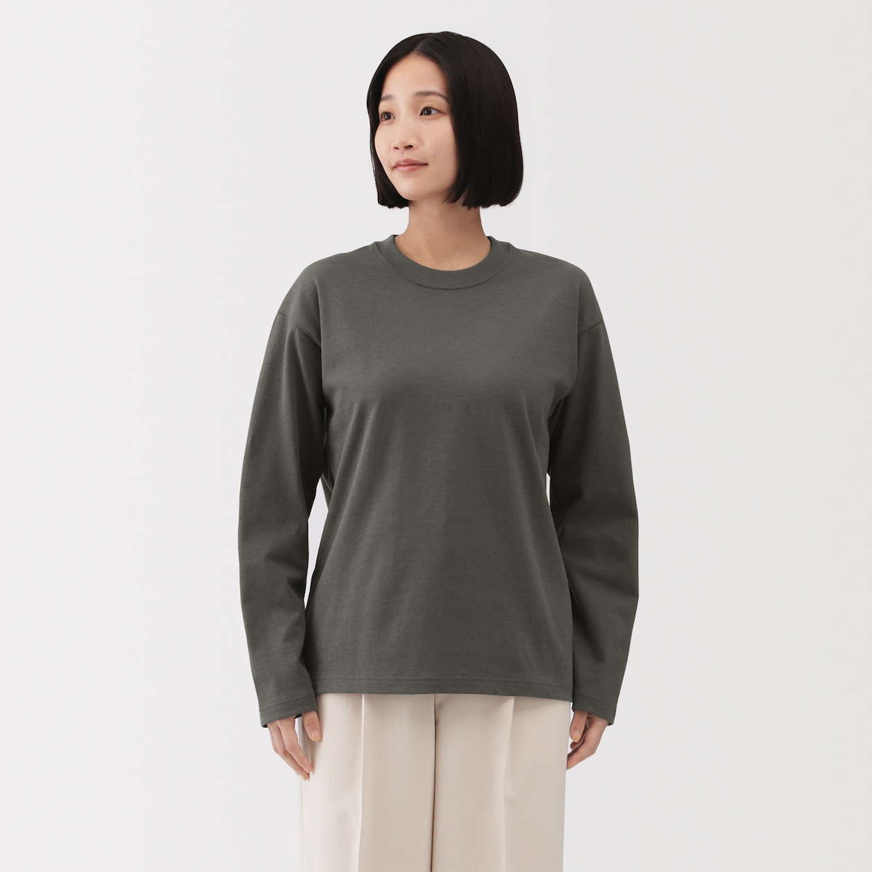 婦人　引き揃え天竺編みクルーネック長袖Ｔシャツ