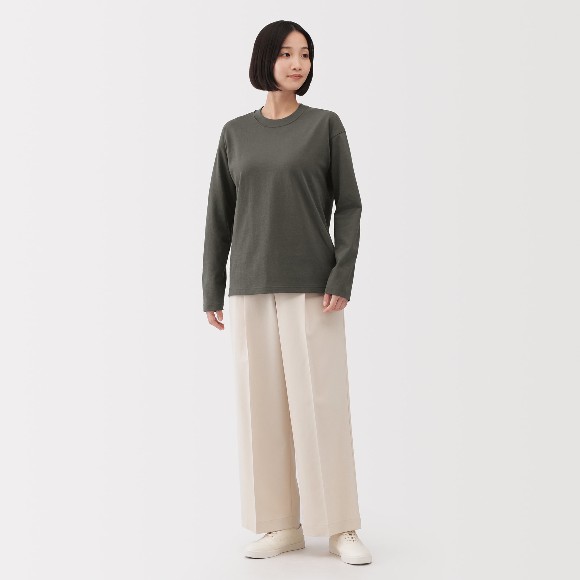 婦人　引き揃え天竺編みクルーネック長袖Ｔシャツ