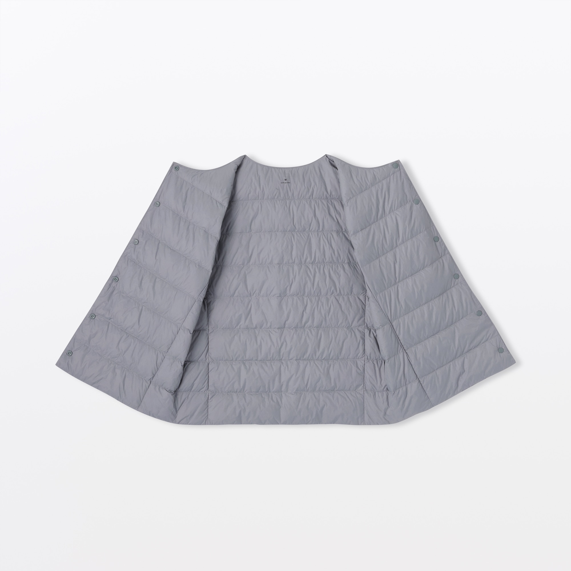 婦人　軽量ダウンポケッタブルノーカラーベスト