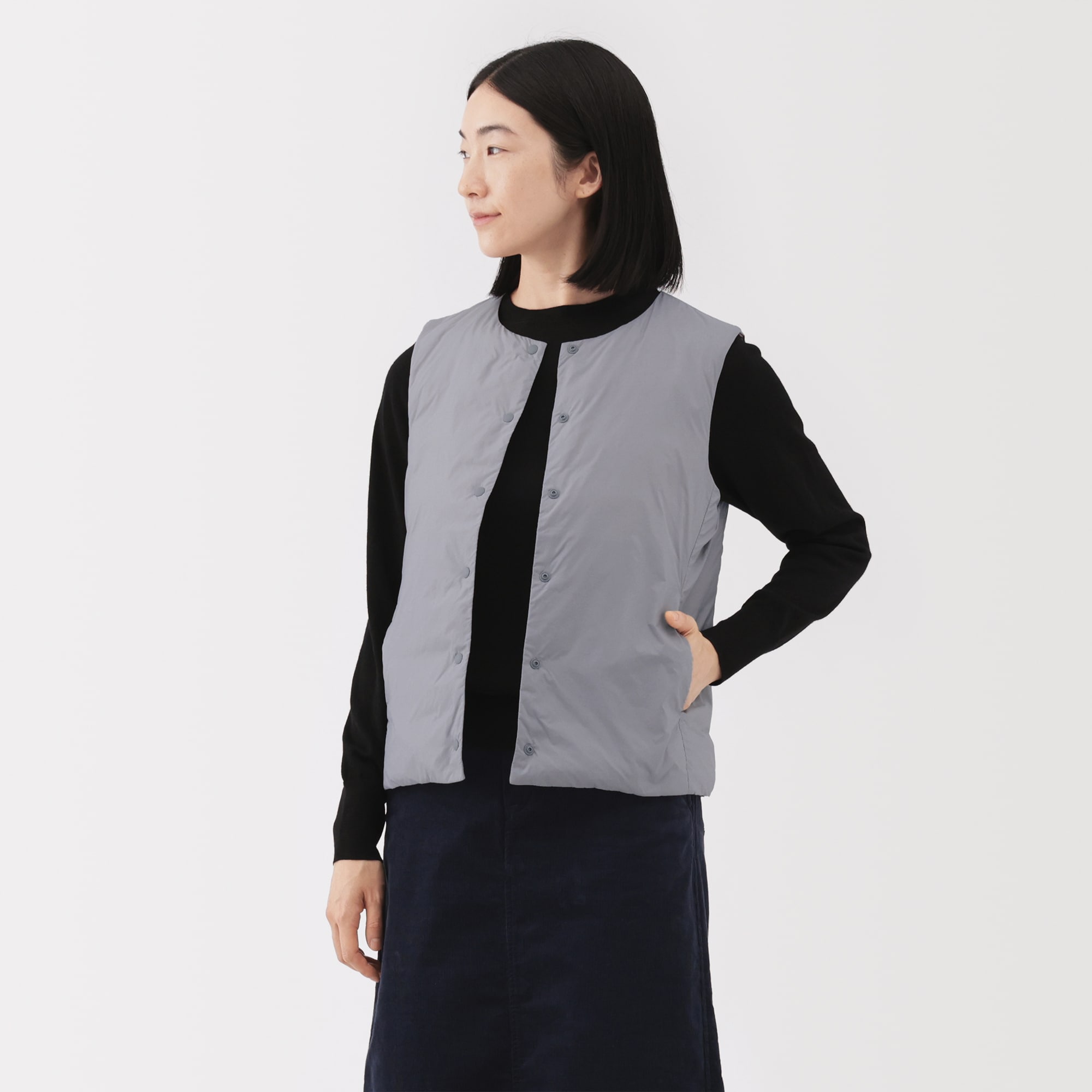 Muji labo ポケッタブル　ダウンベスト　無印良品 サイズ感とデザインに細かい差が。MUJI Laboと無印良品のダウン