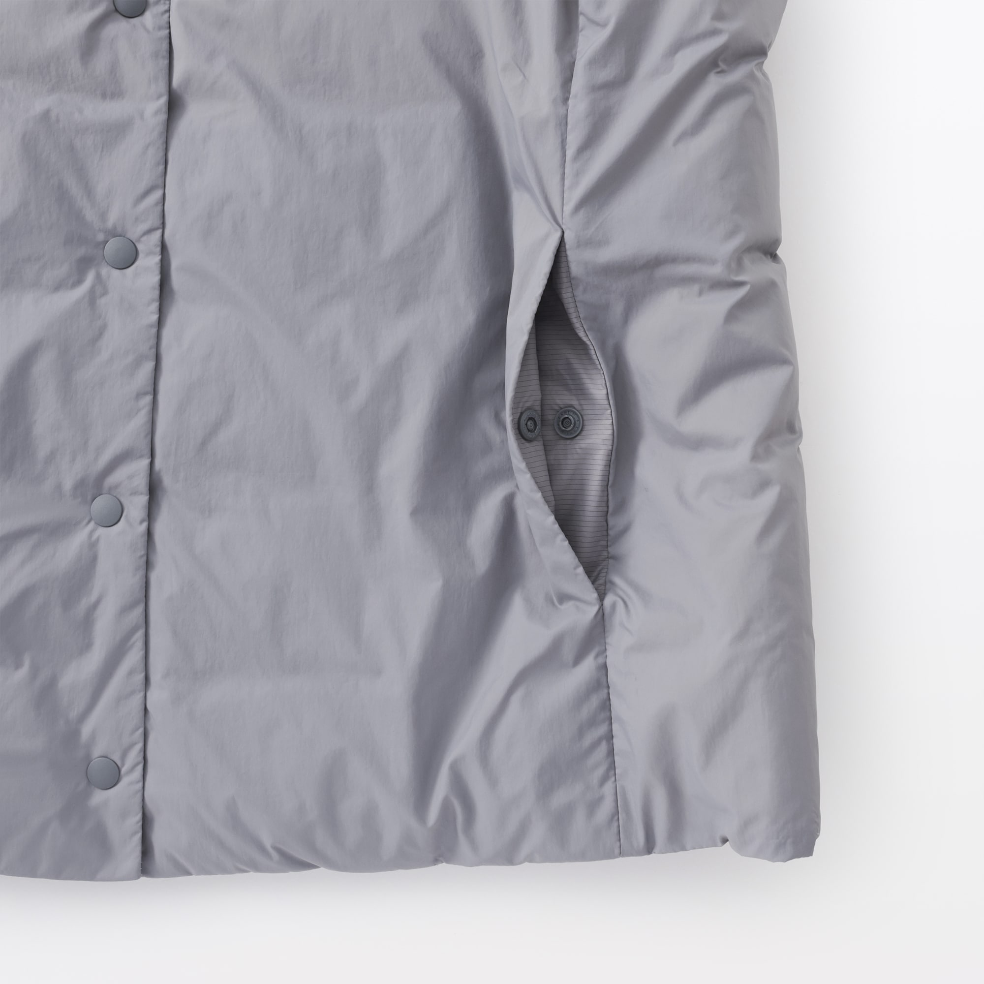 婦人　軽量ダウンポケッタブルノーカラーベスト