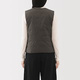 婦人　軽量ダウンポケッタブルノーカラーベスト