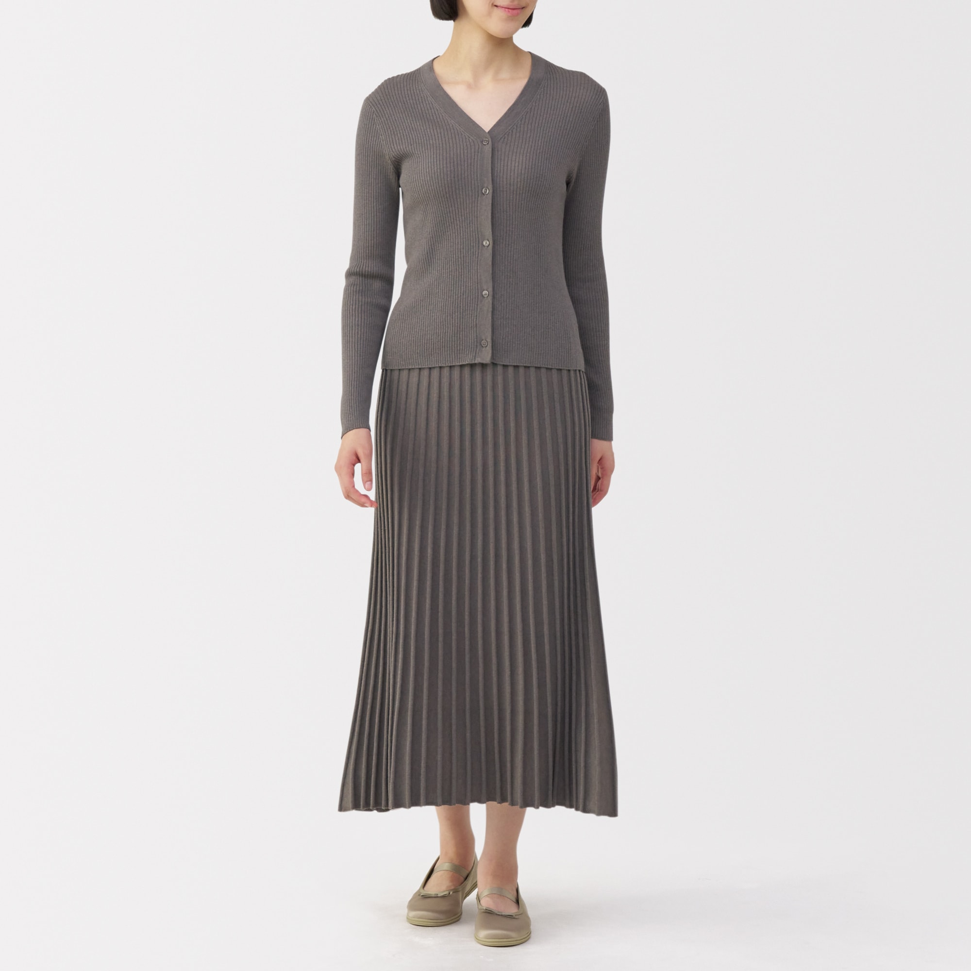 婦人　柔らかい中敷を使用した　撥水ストラップリボンフラットシューズ