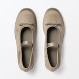 婦人　柔らかい中敷を使用した　撥水ストラップリボンフラットシューズ