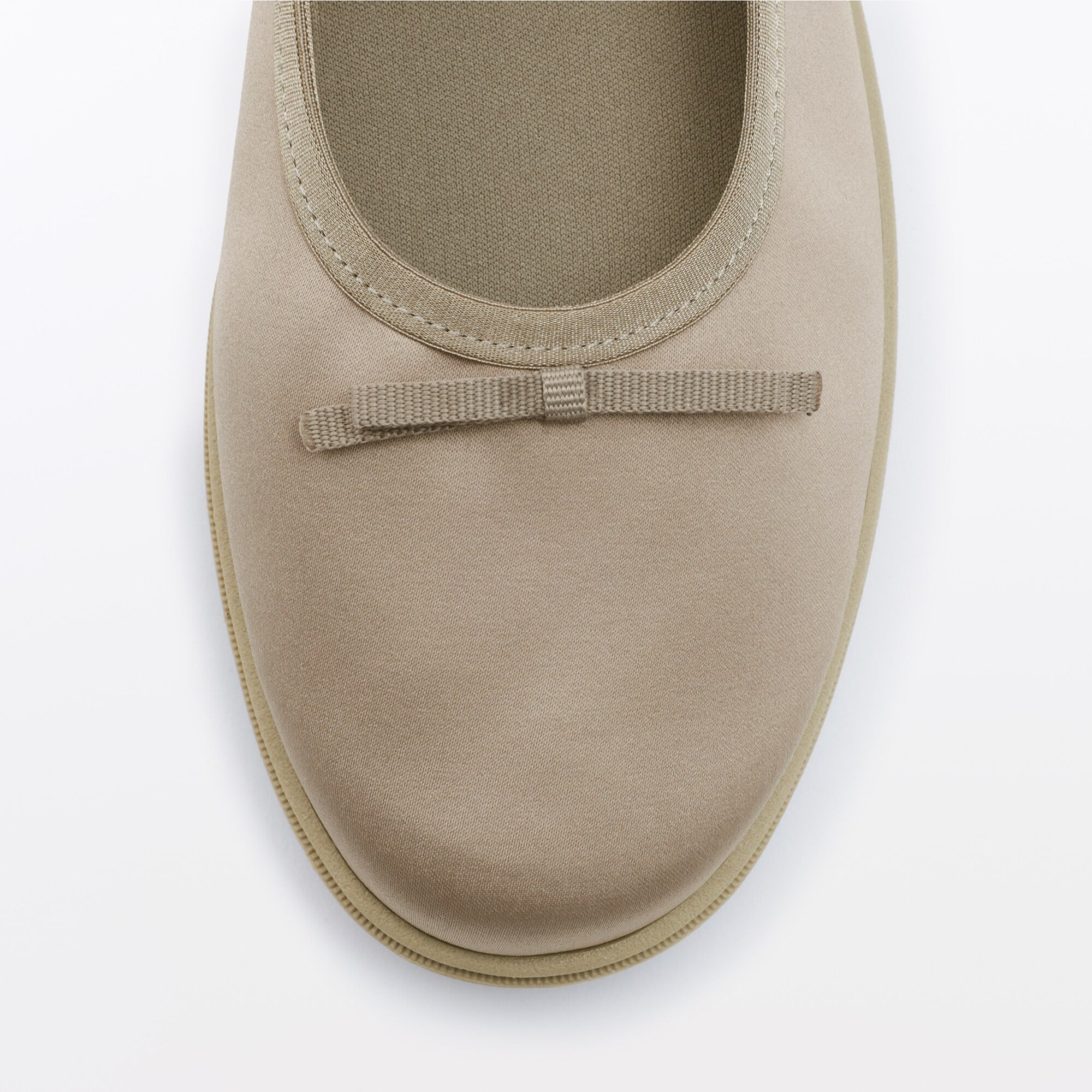 婦人 柔らかい中敷を使用した 撥水ストラップリボンフラットシューズ