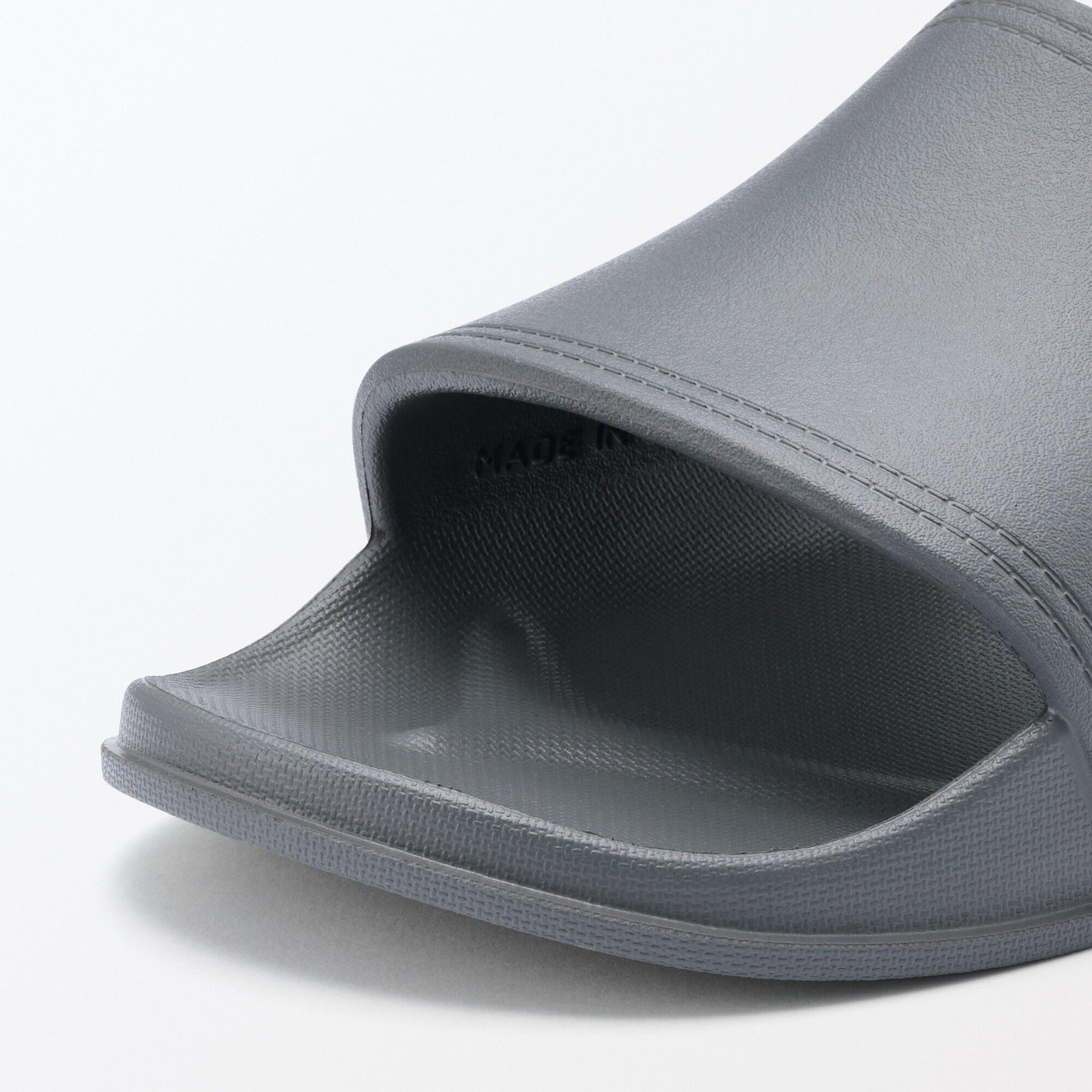 一体成型　足なりサンダル