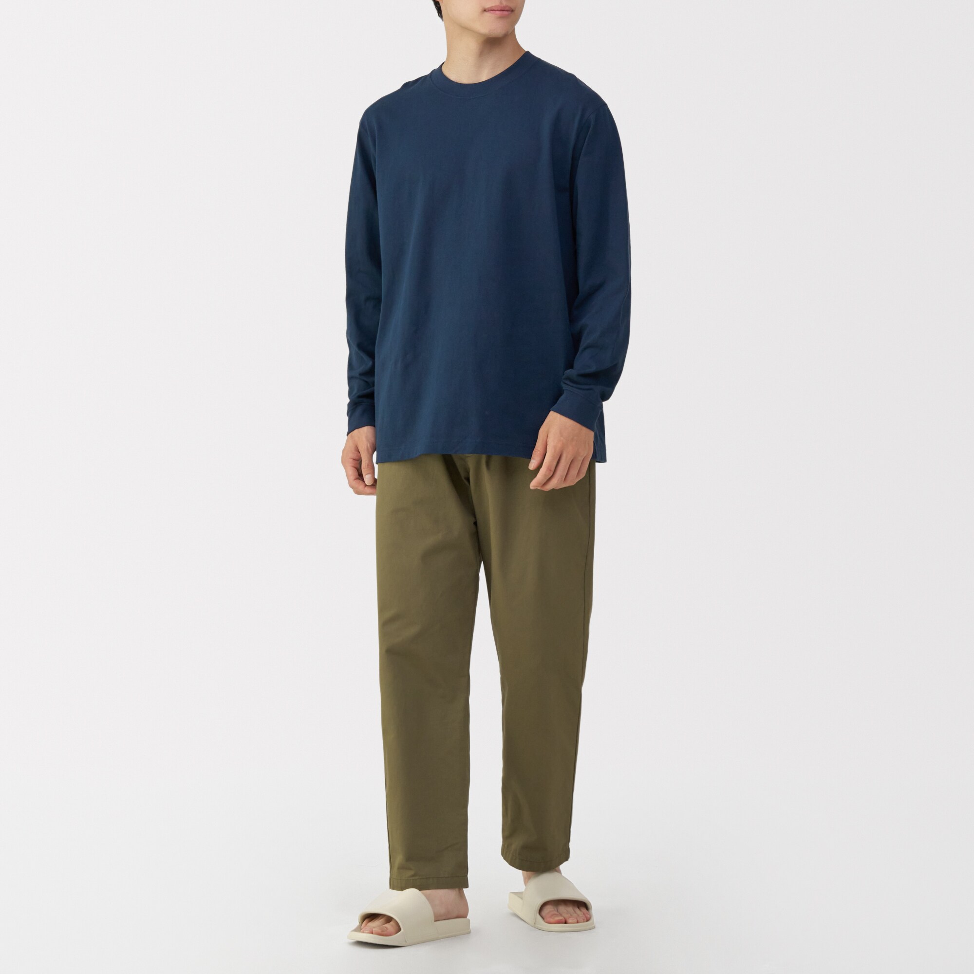 一体成型　足なりサンダル