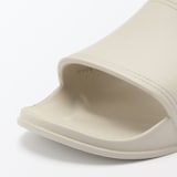 一体成型　足なりサンダル