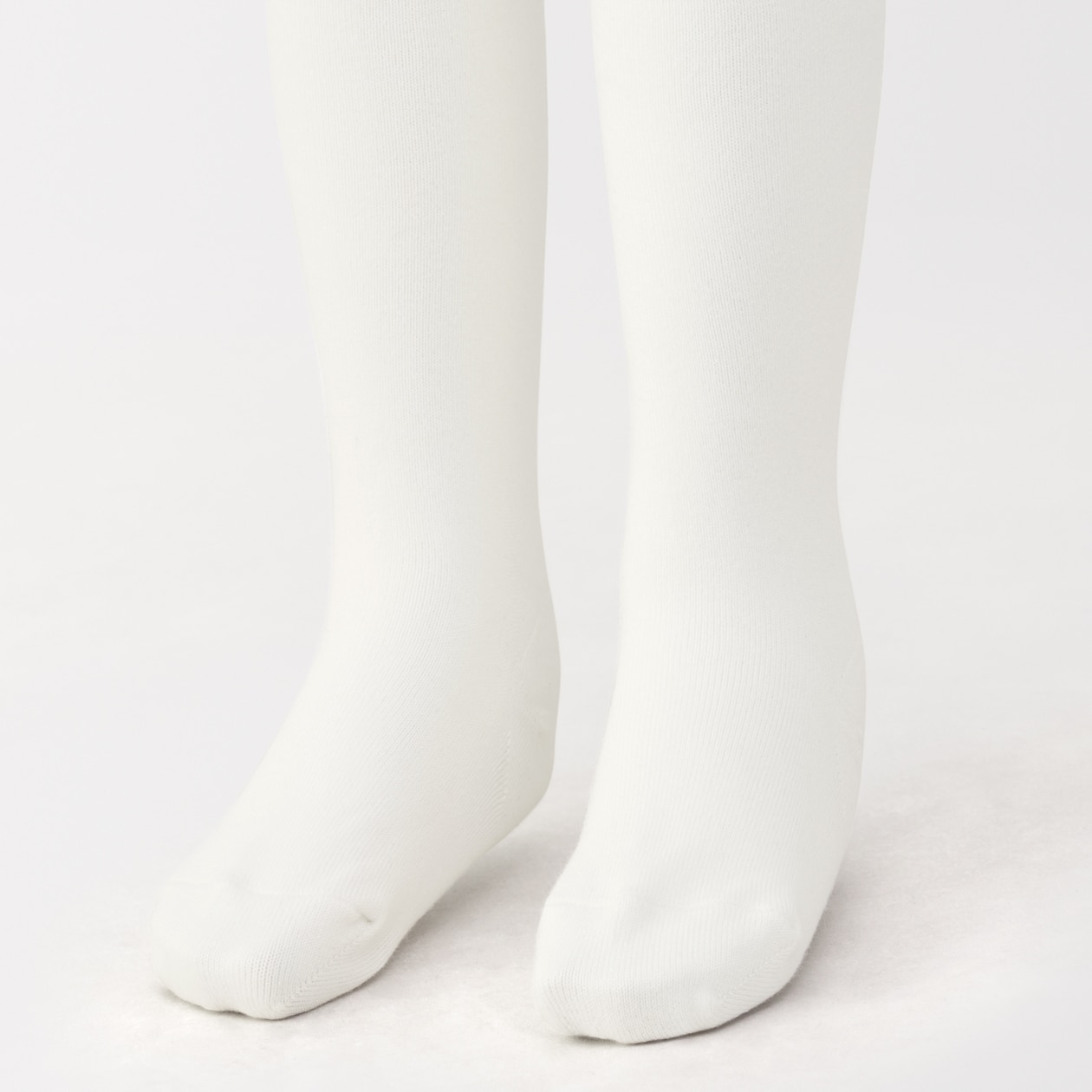 キッズ　足なり直角　かかとに合う　タイツ