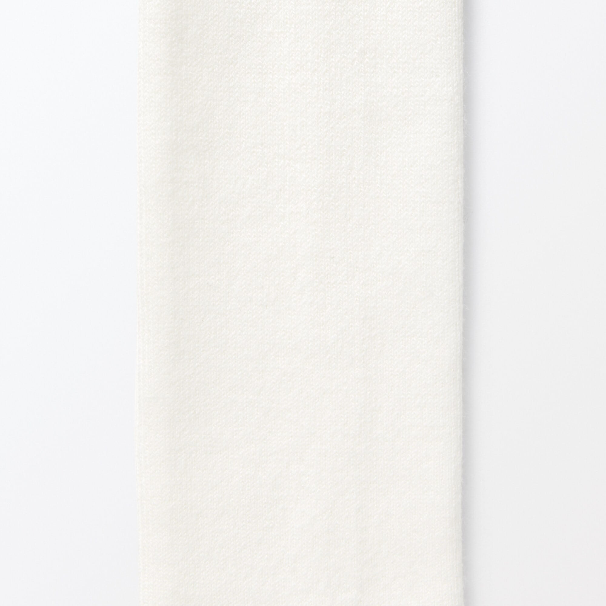 ベビー　足なり直角　かかとに合う　タイツ