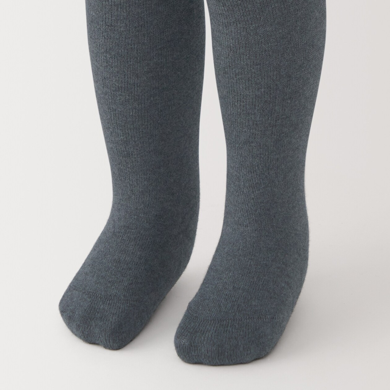 ベビー　足なり直角　かかとに合う　タイツ