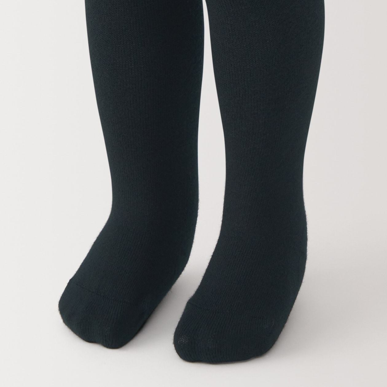 ベビー　足なり直角　かかとに合う　タイツ