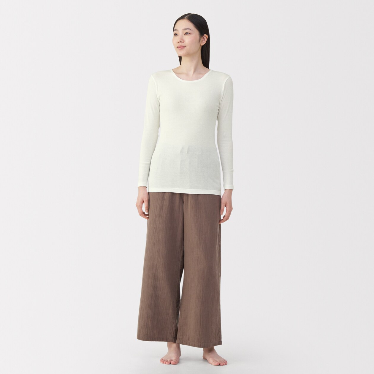 婦人　あったか綿　クルーネック長袖Ｔシャツ