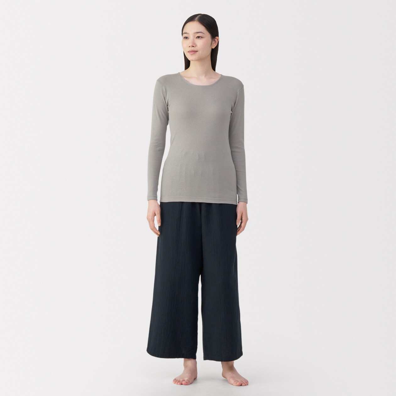 婦人　あったか綿　クルーネック長袖Ｔシャツ